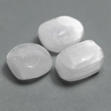 Szelenit fehér marokkő L 25-30 mm