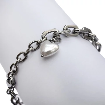 Nemesacél, vastag láncszemes, fehér szívvel, ezüst színű ásvány karkötő, kb. 17-21 cm