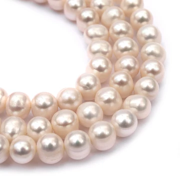 Édesvizi tenyésztett gyöngy szál, fehér, potato, 9-10 mm, kb. 40 cm