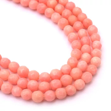 Bambuszkorall golyós szál, világosrózsaszín, fazettált, színezett, 4,5 mm, kb. 38 cm