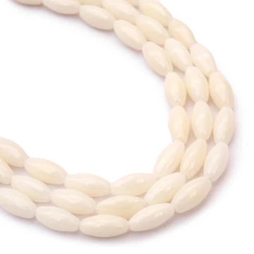 Bambuszkorall rizs szál, fehér, 4x8 mm, kb. 38 cm