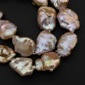 Biwa nagy (bézs) tenyésztett gyöngy szál, kb. 39 cm