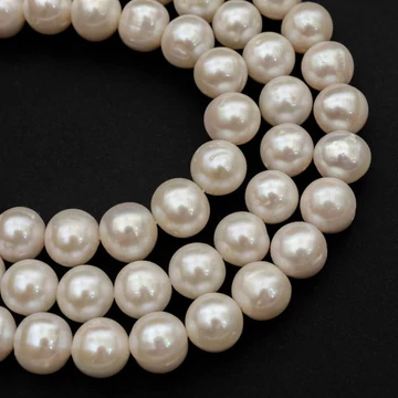 Kerek (fehér) tenyésztett gyöngy szál, 9-10 mm, kb. 38 cm