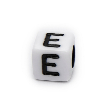 Akril kocka E betű köztes dísz, 6x6 mm