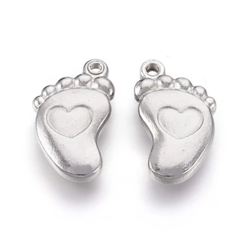 Nemesacél talp szívecskével medál, 17x10 mm (1 db)