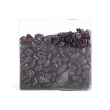 Gránát csiszolt mini dekorásvány dobozban (min. 90 g)