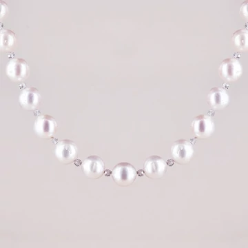 Tenyésztett gyöngy nyaklánc cirkónia gyöngyökkel, nemesacél szerelékkel (45 cm)