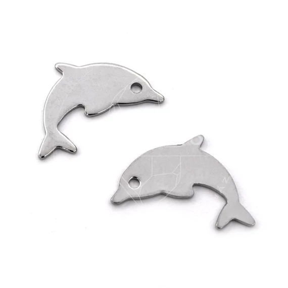 Nemesacél pici delfin medál, 1x5 mm, 2 db