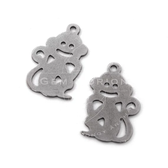 Nemesacél pici majom medál, 1x5 mm, 2 db