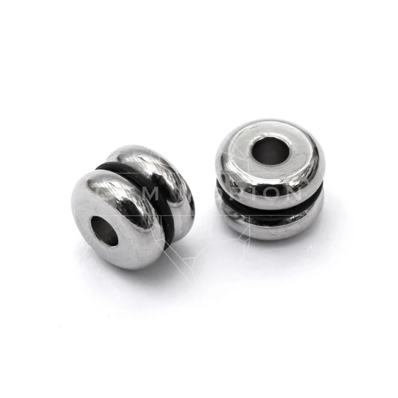 Nemesacél szilikoncsíkos köztes dísz, 8x6 mm (2 db)