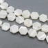 Gyöngyház "A" hexagon szál, 10 mm, 39 cm